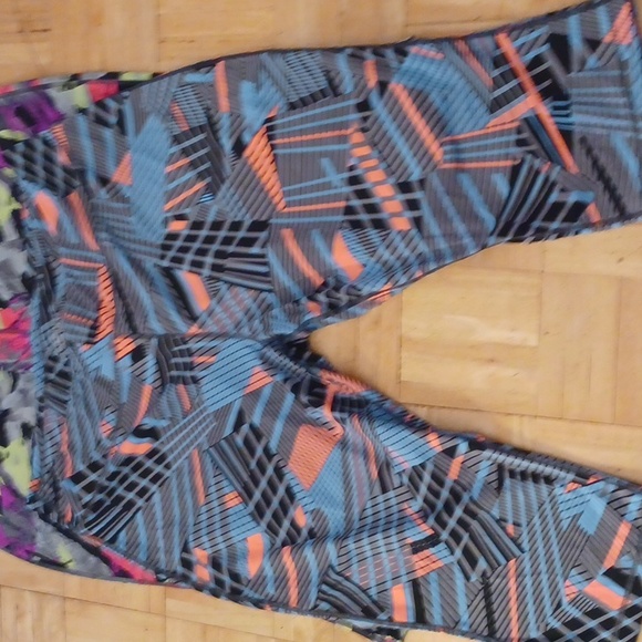 Be inspired work out capris leggings 2 pair women's 2xlarge - Picture 2 of 5